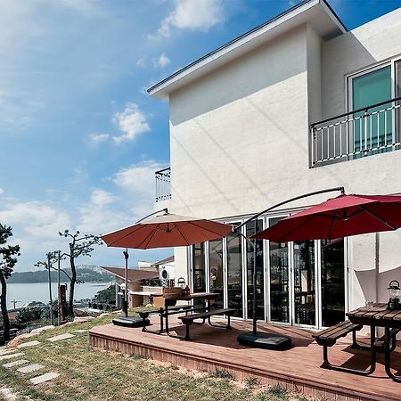 Yeosu Blooming Pension Exteriér fotografie